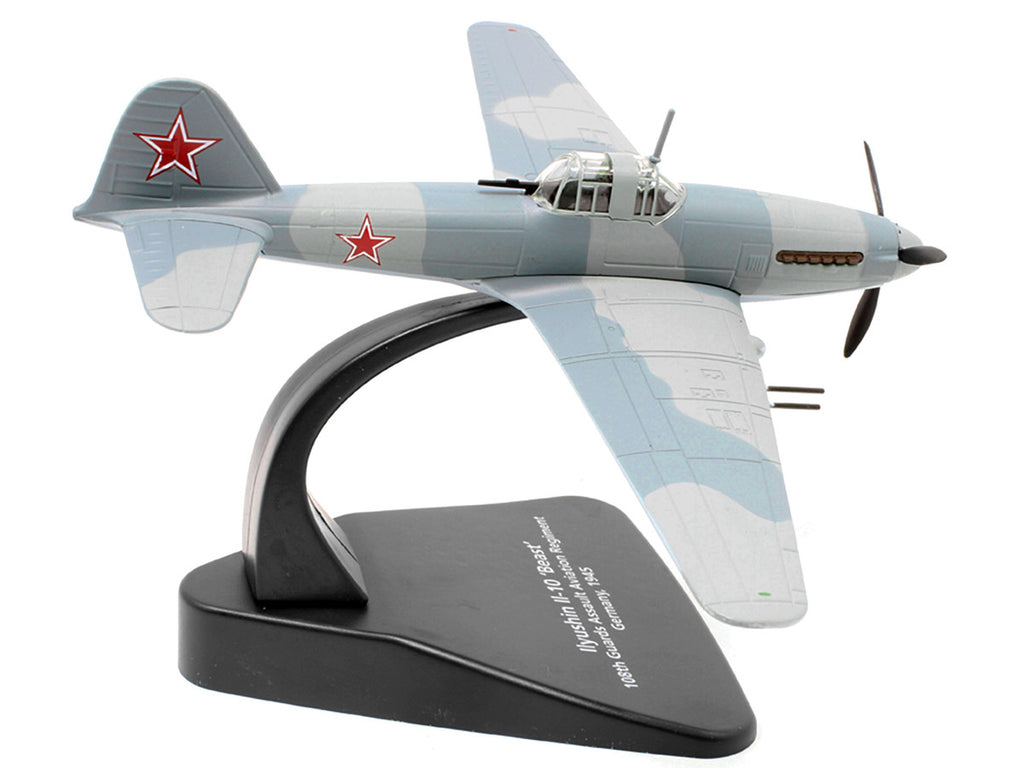 Ilyushin Il-10 "Beast" War Plane 108th Guards Assault Aviation Regiment Germany (1945) "Oxford Aviation" Series 1/72 Diecast Model Airplane by Oxford Diecast-1