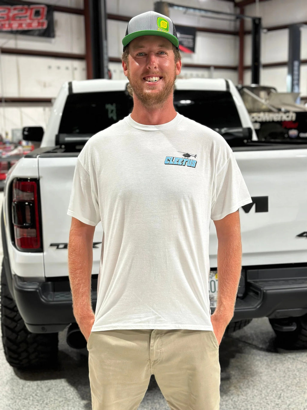 Cleetus Consuela Helicopter Shirt - L